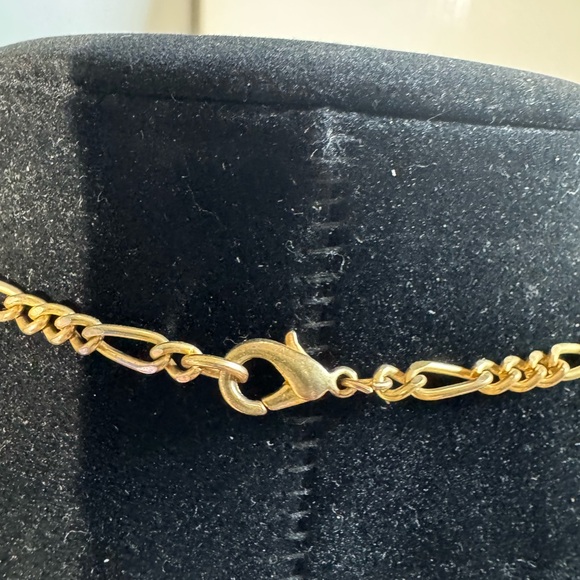 16” Goldtone Choker/Necklace with a cluster of purple, blue and gold beads. - Picture 3 of 3